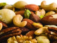 زيوت المكسرات لصحة بشرتكم